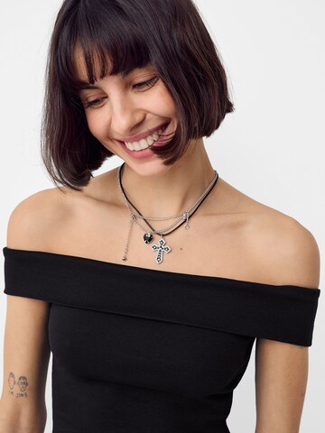 Bershka Necklace in Silver