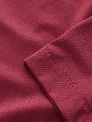Next - Camiseta en rojo