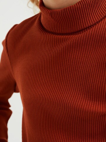 WE Fashion Тениска в оранжево