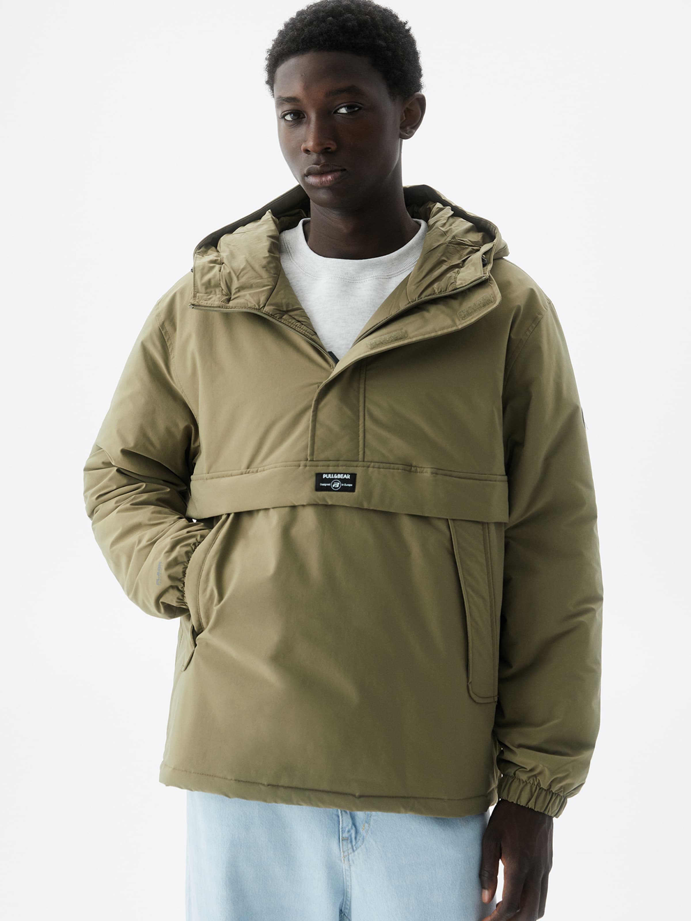 Pull and top bear green jacket