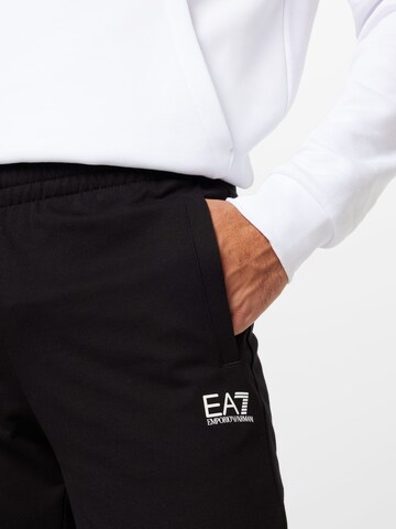 EA7 Emporio Armani Normální Kalhoty – černá