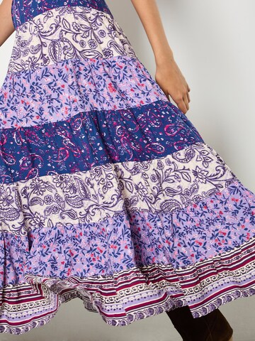 Apricot Rok ' ' in Lila
