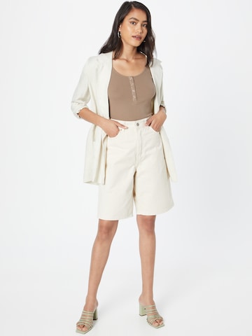 PIECES Paita 'PCKitte' värissä ruskea