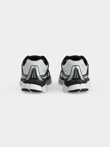 Nike Sportswear Sneakers laag 'ZOOM SKYLON 11' in Wit