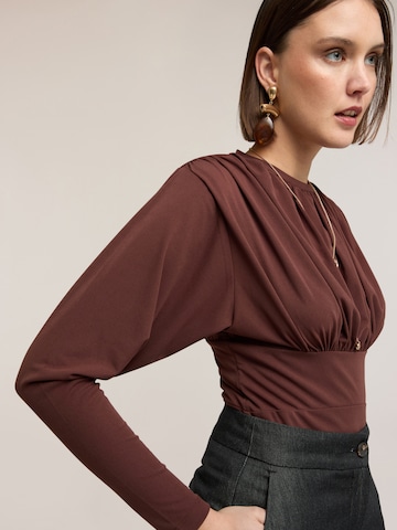 MOTIVI Blouse bodysuit in Brown