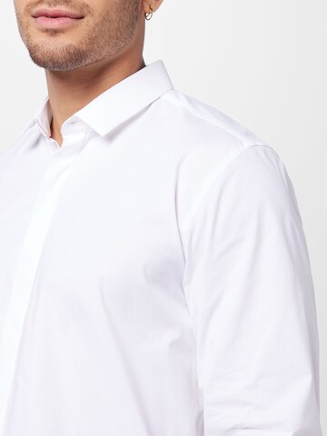 HUGO Red Slim fit Button Up Shirt 'Ejinar' in White