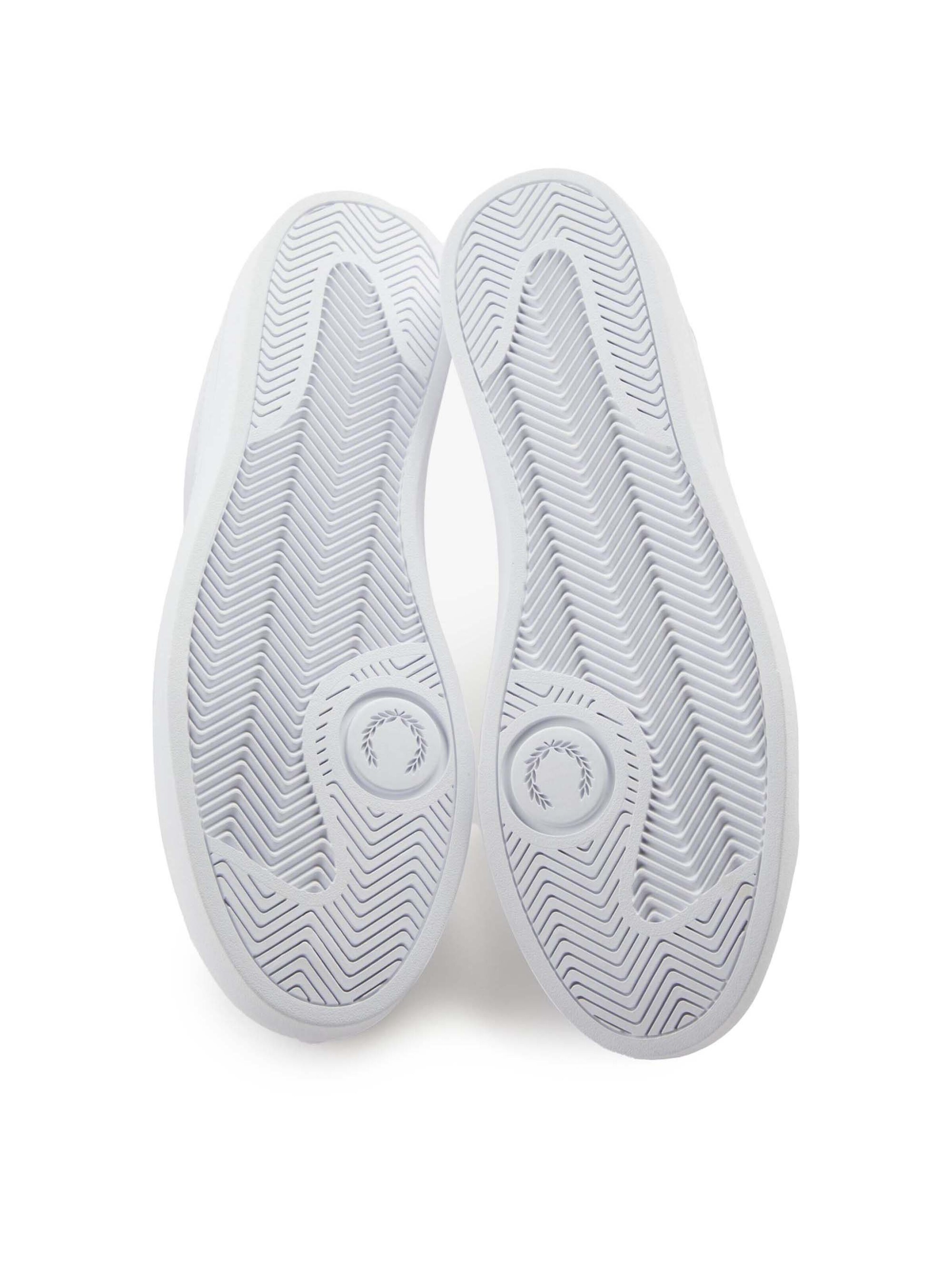 Fred Perry Platform trainers in White