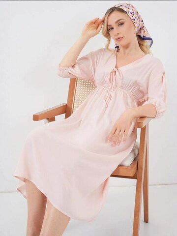 Bigdart Jurk in Roze: voorkant