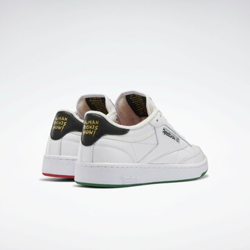 Sneaker bassa 'Club C 85' di Reebok in bianco