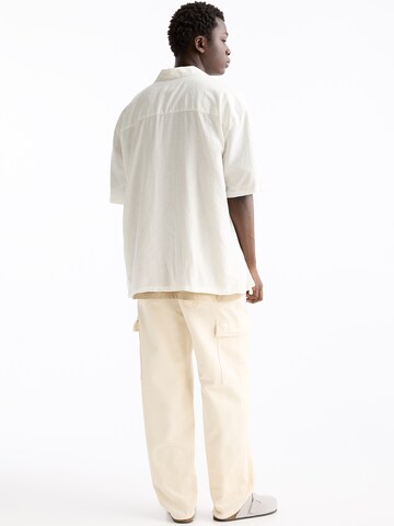 Pull&Bear Comfort Fit Skjorte i hvid