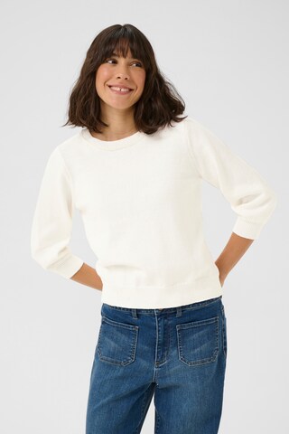 Kaffe Sweater in White: front