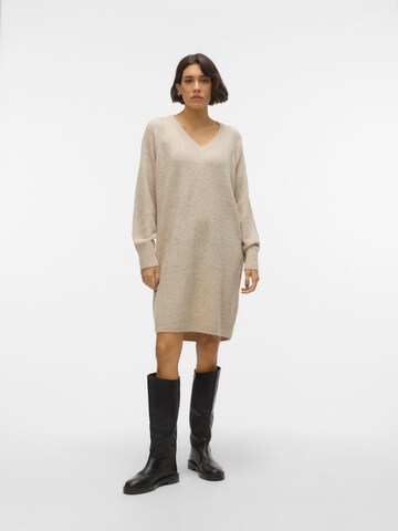 VERO MODA Strikkjole 'ELLYLEFILE' i beige