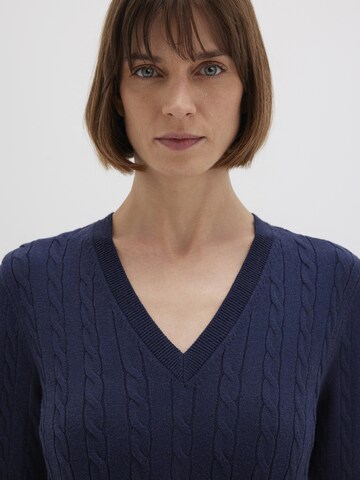 Mavi Sweater in Blue