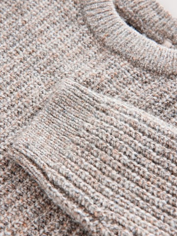 Next Neulepaita värissä beige