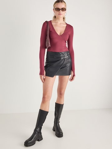 T-shirt Gina Tricot en rouge