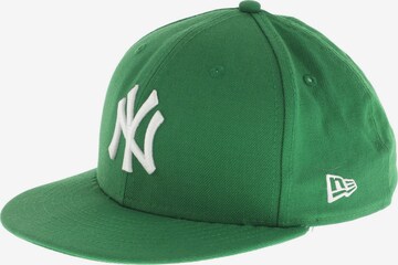 NEW ERA Hat & Cap in 60 in Green: front