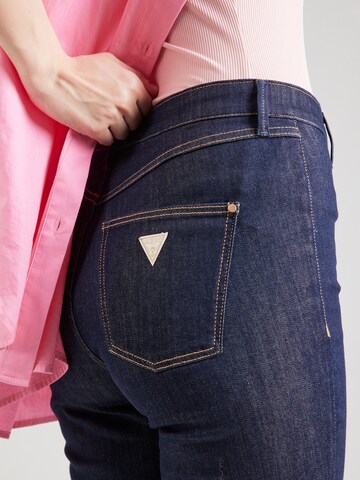 Flared Jeans 'AMANDA' di GUESS in blu