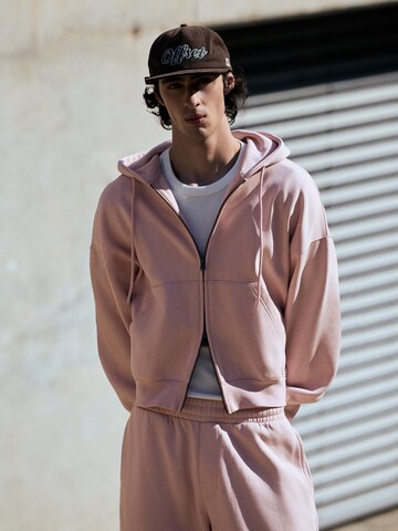 Bershka Jopa na zadrgo | roza barva: sprednja stran