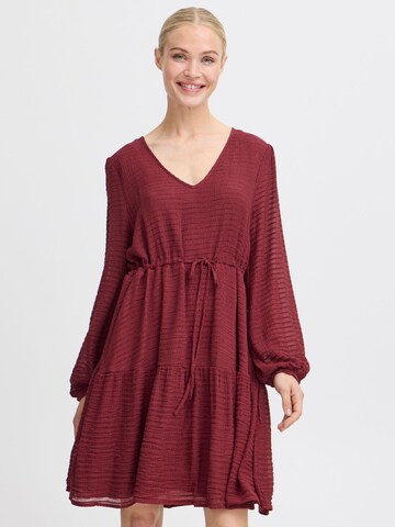 b.young - Vestido 'HELIA' en rojo: frente