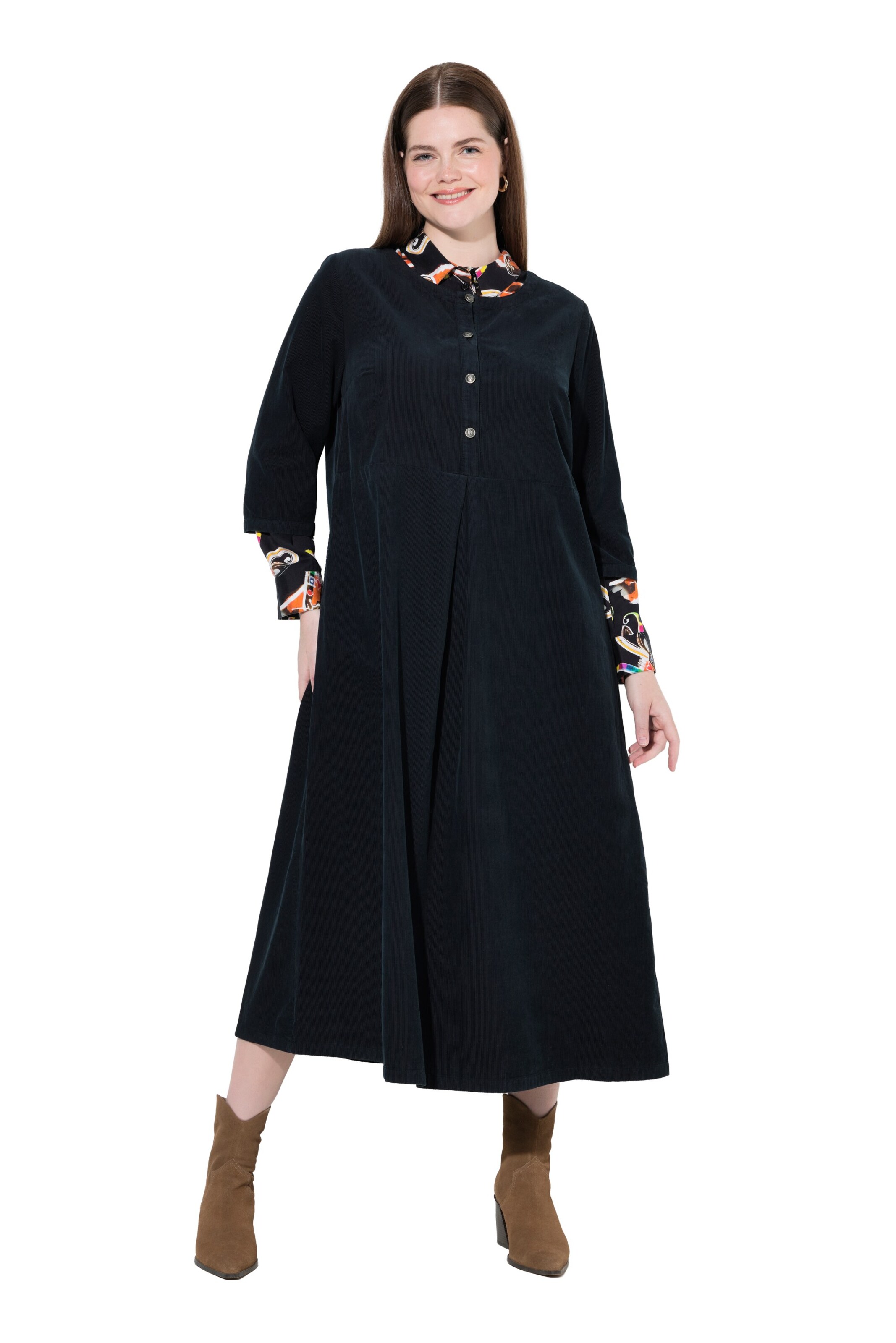 Ulla Popken Dress in Black: front