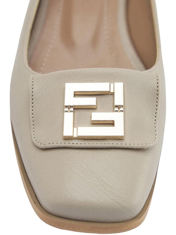 Limoya Slingpumps 'Emmy' in Beige