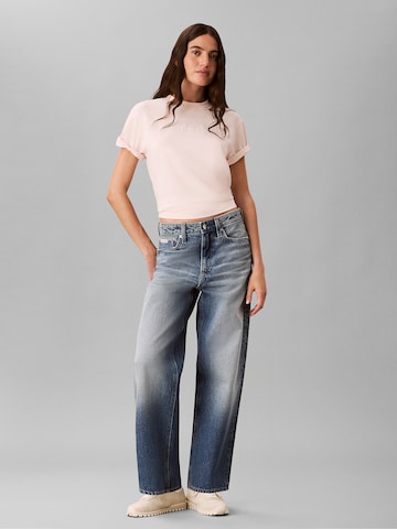 Calvin Klein Jeans Regular T-Shirt in Pink