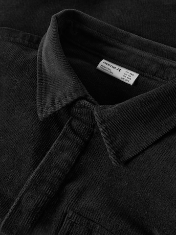 NAME IT - Ajuste regular Camisa en negro