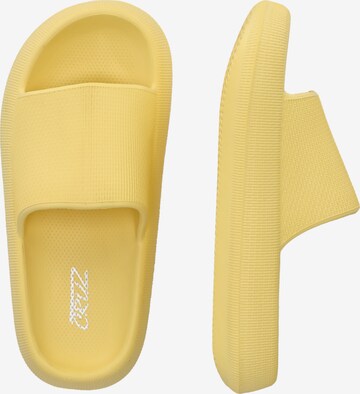 Cruz Beach & Pool Shoes 'Capri' in Yellow