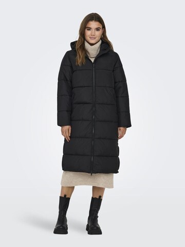 Cappotto invernale di ONLY in nero: frontale