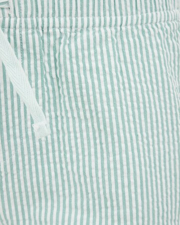 WE Fashion Regular Pants in Green