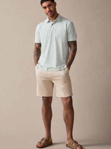 Tricou de la Next pe verde