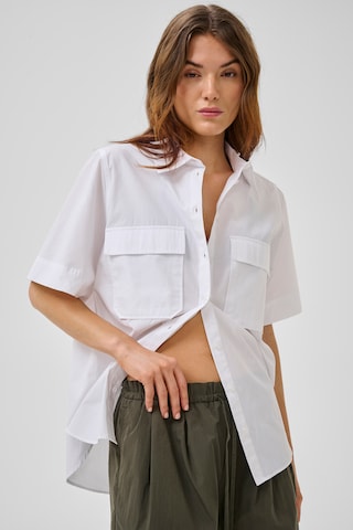 My Essential Wardrobe - Blusa 'SunnaMW' em branco
