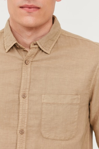 !Solid Comfort fit Button Up Shirt in Beige