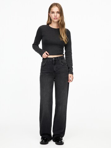 Pull&Bear Loosefit Džíny – černá