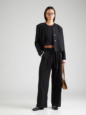 ONLY - Pierna ancha Pantalón plisado 'ONLEVI' en negro