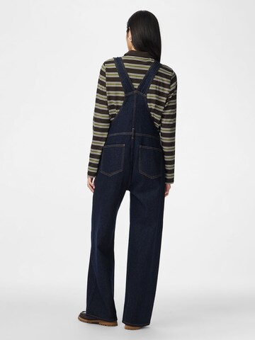 Loosefit Pantaloni con pettorina 'PCGrace' di PIECES in blu