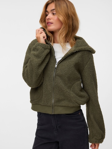 Giacca di pile 'VMFlash' di VERO MODA in verde: frontale