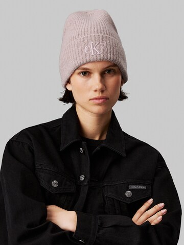 Calvin Klein Jeans Beanie in Pink: front