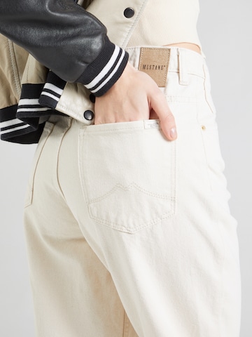 Regular Pantaloni 'CHARLOTTE' de la MUSTANG pe bej