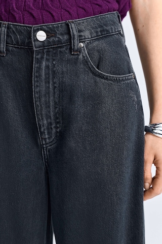 Barrel Jeans di Rich & Royal in blu