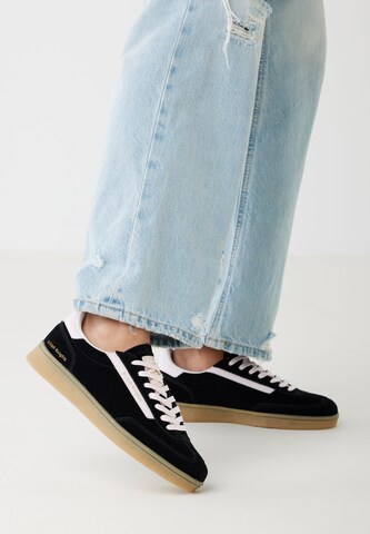 Sneaker bassa ' REVIVAL ' di BRITISH KNIGHTS in nero: frontale