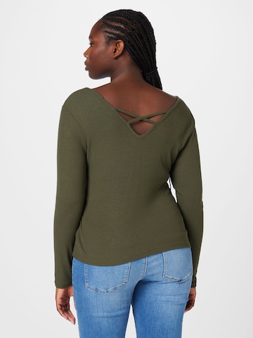 ABOUT YOU Curvy - Camisa 'Christina' em verde