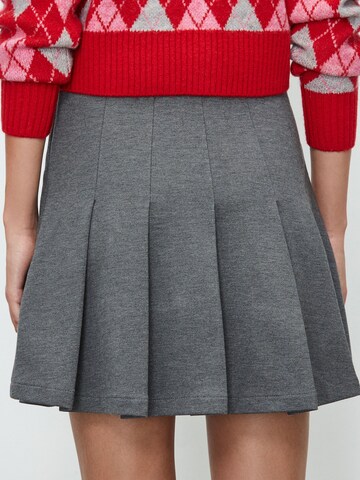 Next - Falda en gris