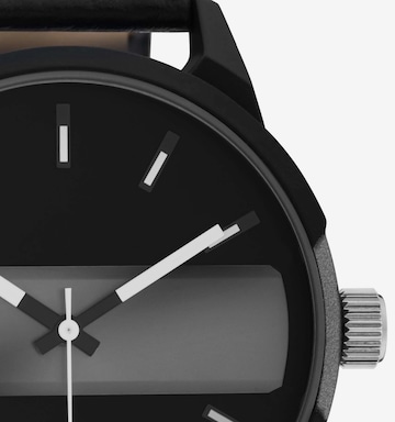 OOZOO Analog Watch in Black