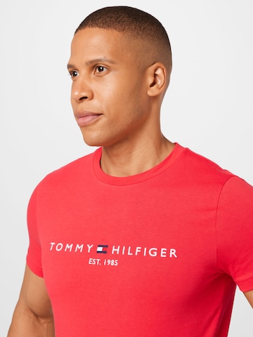 TOMMY HILFIGER Klasický střih Tričko – červená