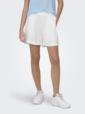 ONLY - Loosefit Pantalón 'IRIS' en blanco: frente