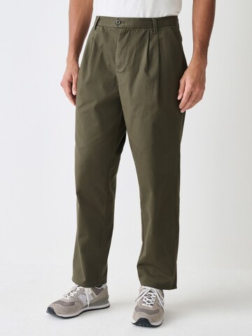 Next Ohlapna forma Chino hlače | zelena barva: sprednja stran