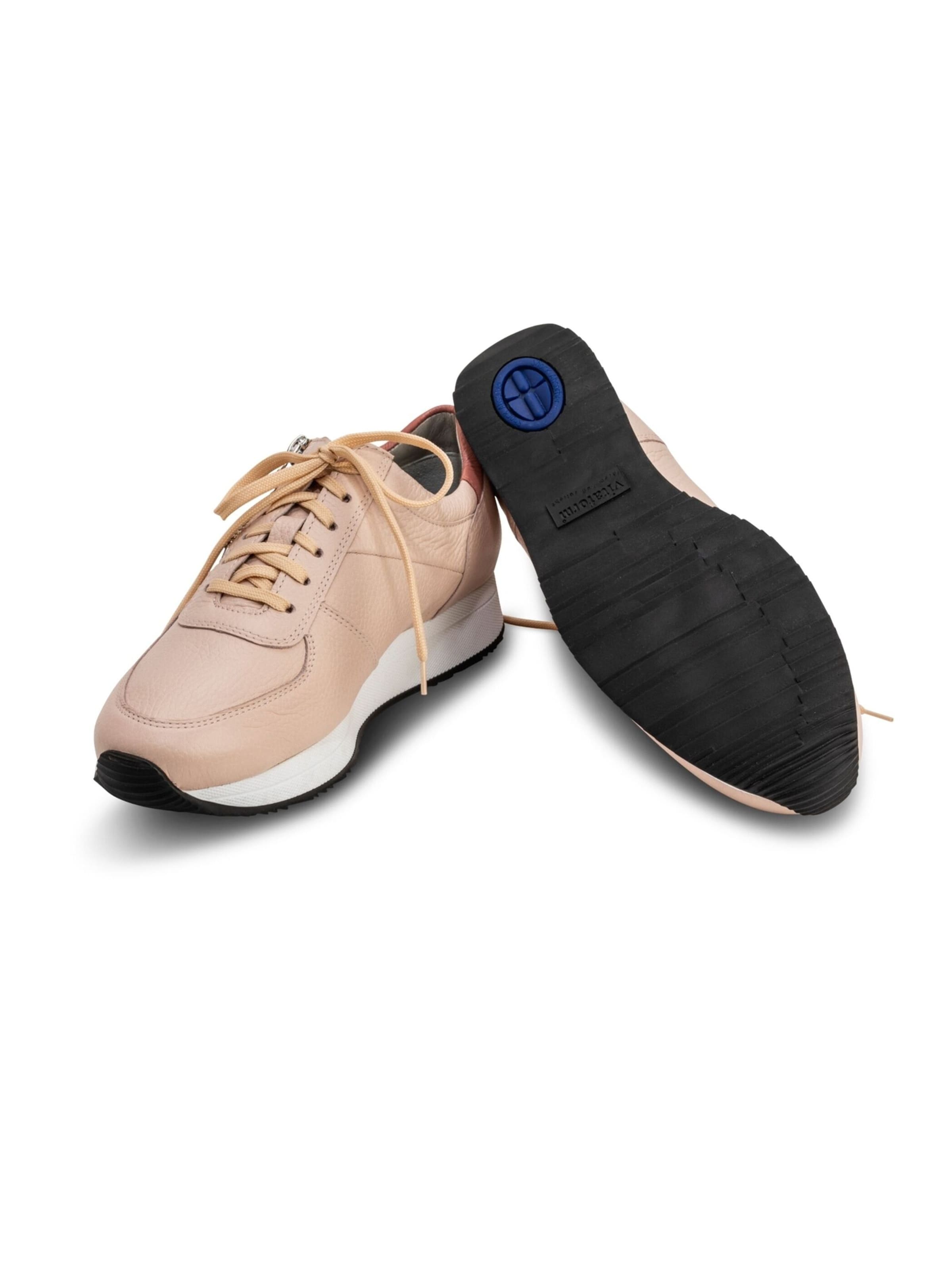 Sneaker bassa di VITAFORM in rosa