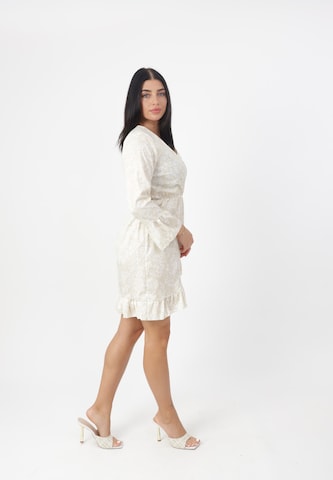 Elara Kleid in Beige