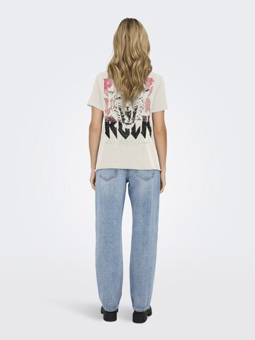 ONLY - Camiseta 'ONLLUCY' en beige